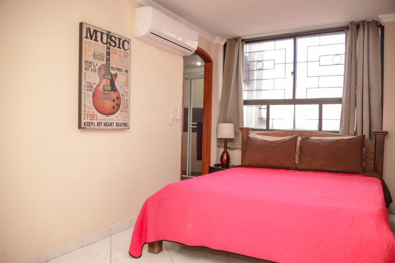 Calle 8 Suites Медельин Экстерьер фото