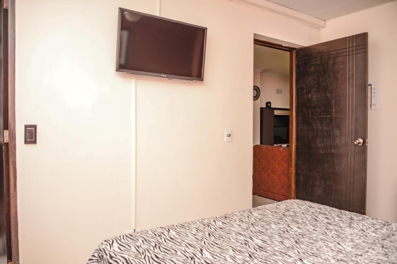 Calle 8 Suites Медельин Экстерьер фото