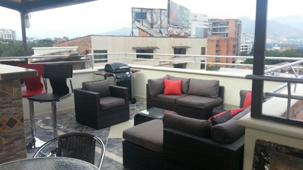 Calle 8 Suites Медельин Экстерьер фото
